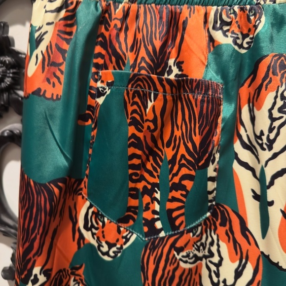 Dressed in LaLa Tiger Tales Playsuit L/XL - Picture 9 of 13